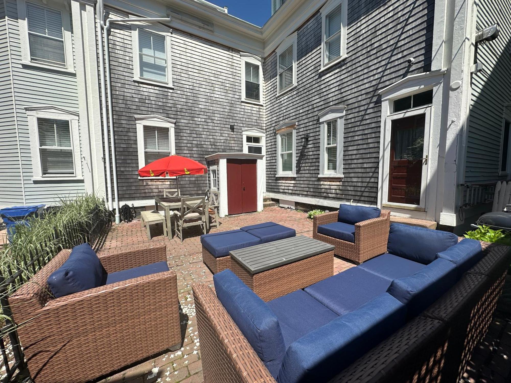Entire Charming Victorian Home Downtown Newport Bagian luar foto