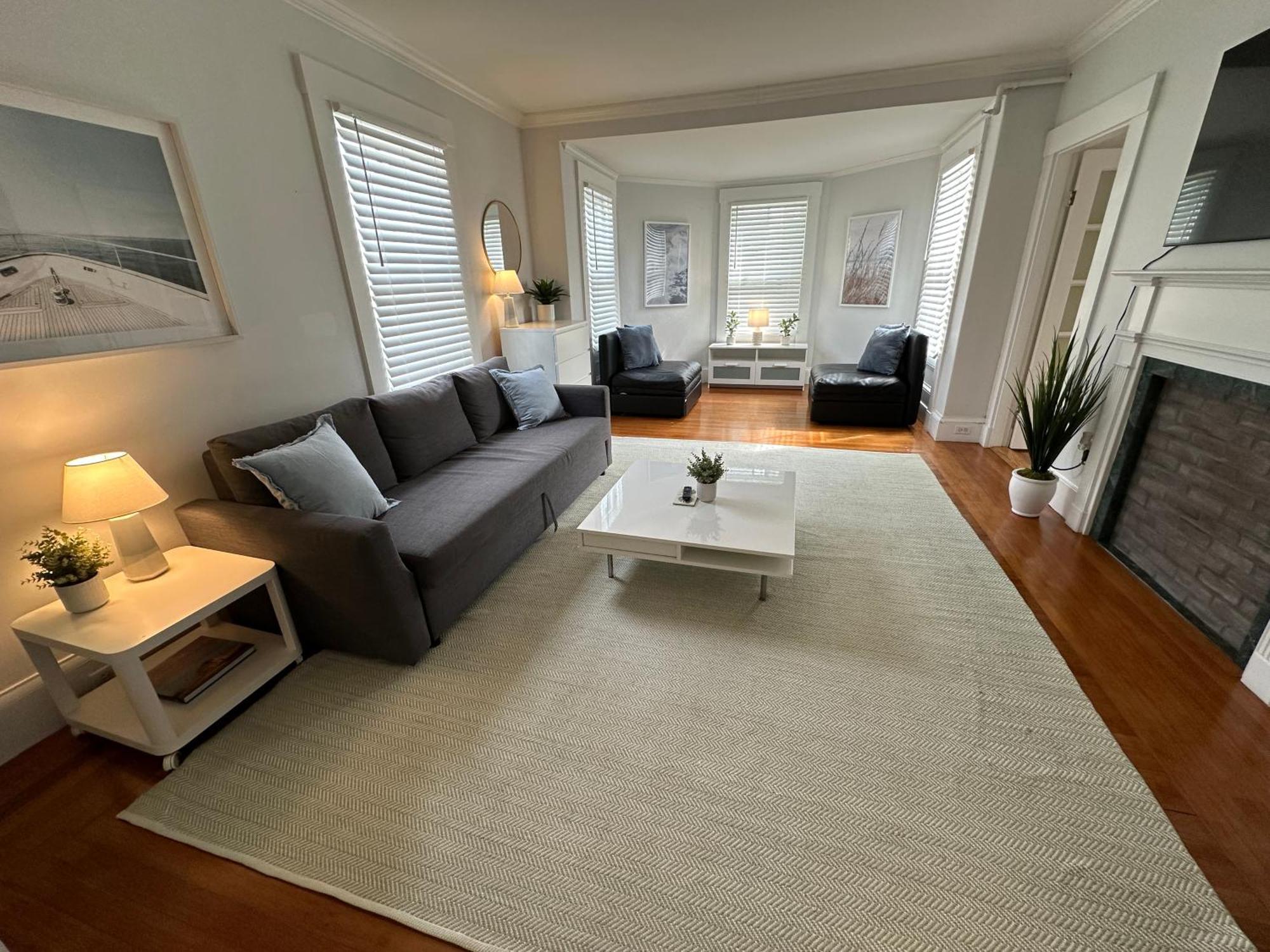 Entire Charming Victorian Home Downtown Newport Bagian luar foto