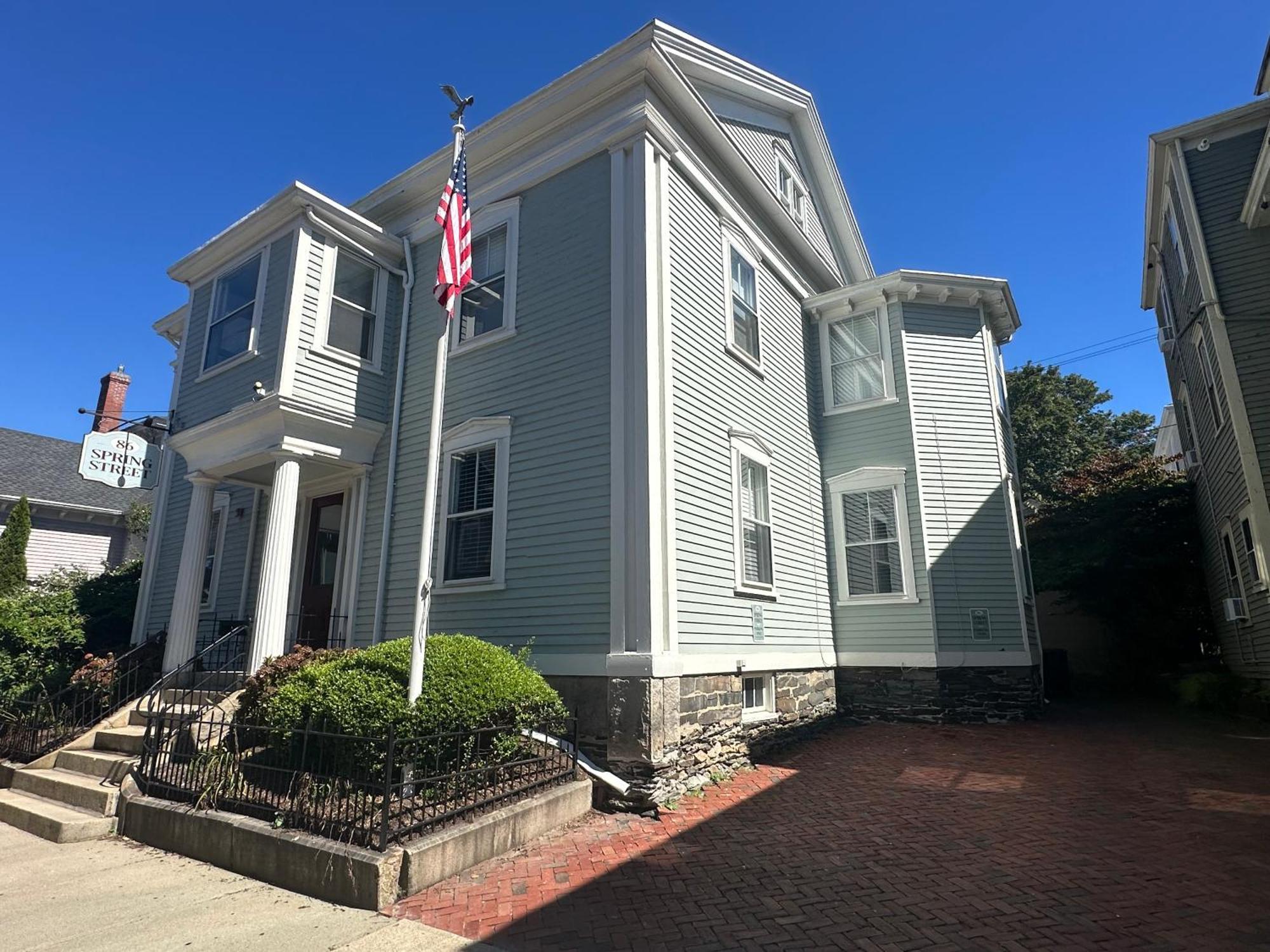 Entire Charming Victorian Home Downtown Newport Bagian luar foto