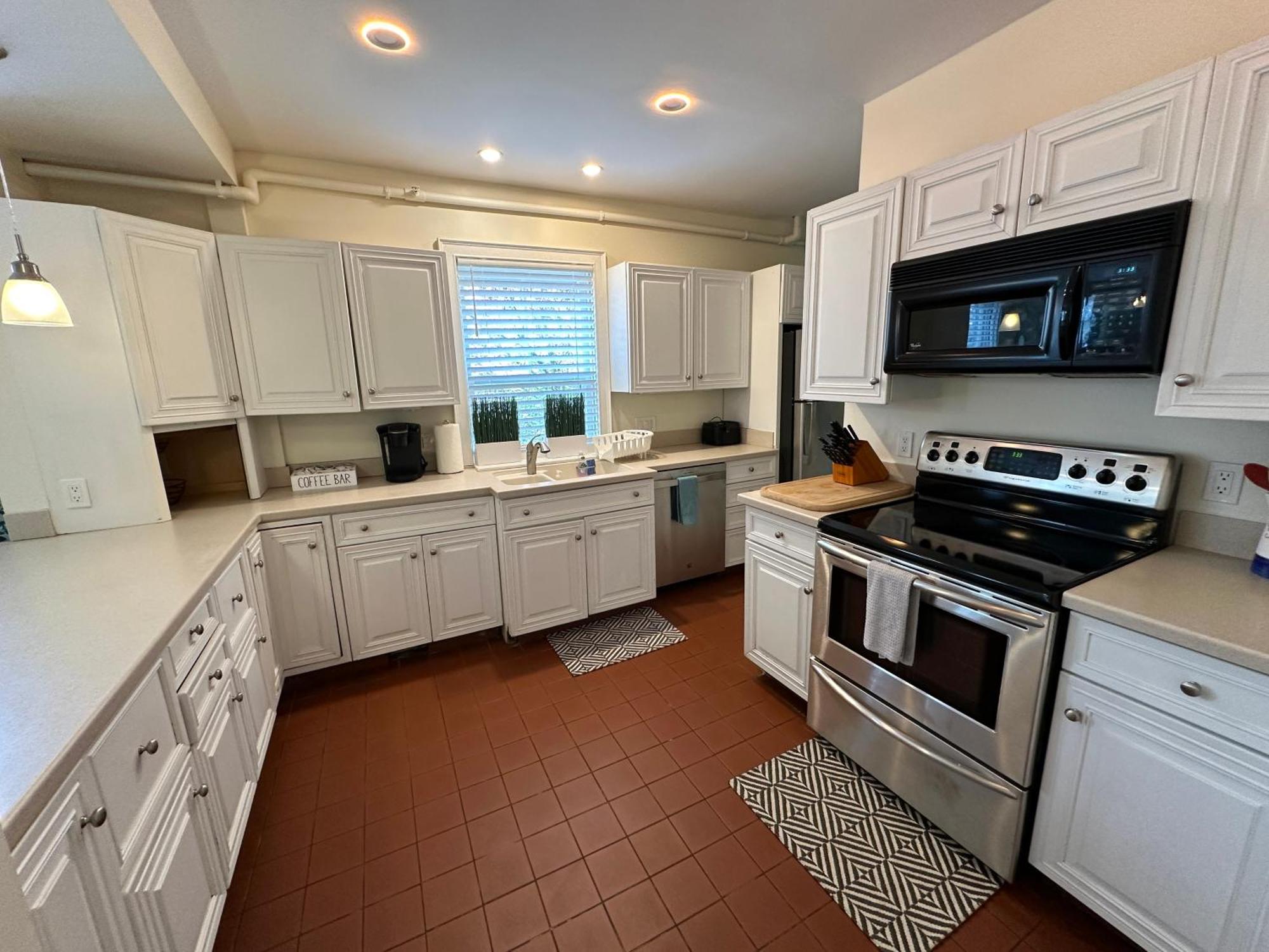 Entire Charming Victorian Home Downtown Newport Bagian luar foto
