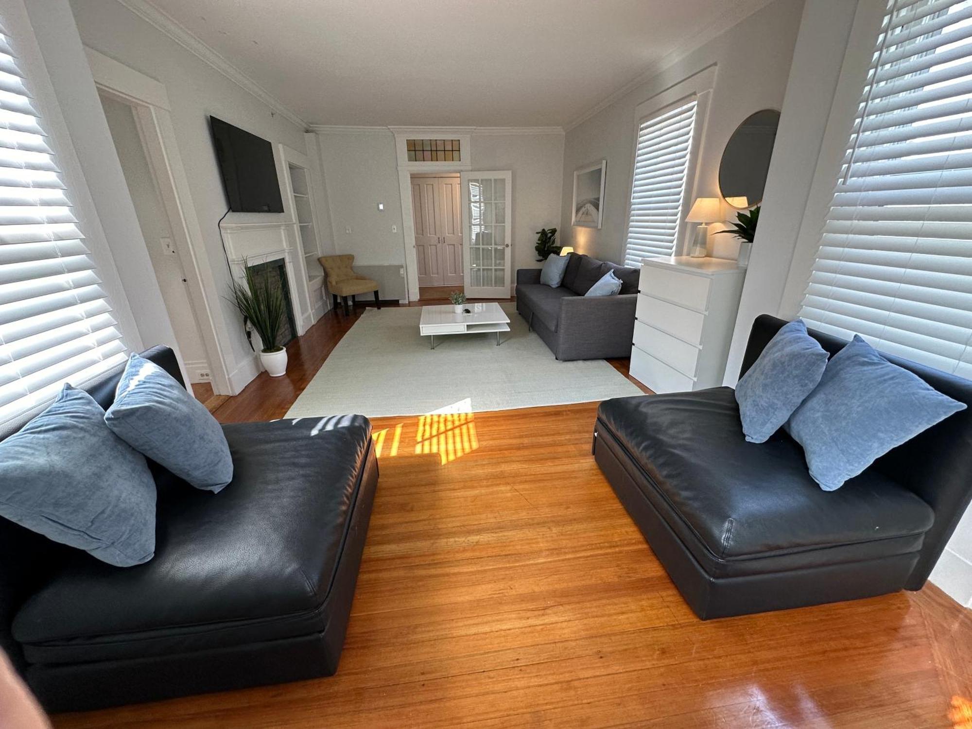 Entire Charming Victorian Home Downtown Newport Bagian luar foto
