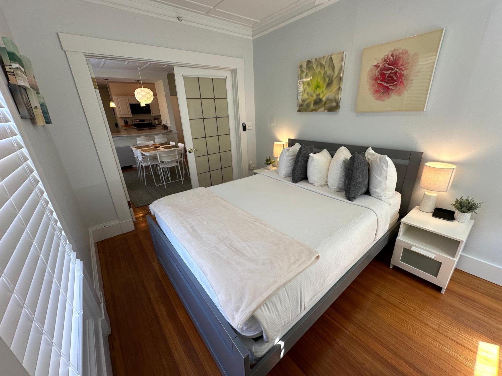 Entire Charming Victorian Home Downtown Newport Bagian luar foto